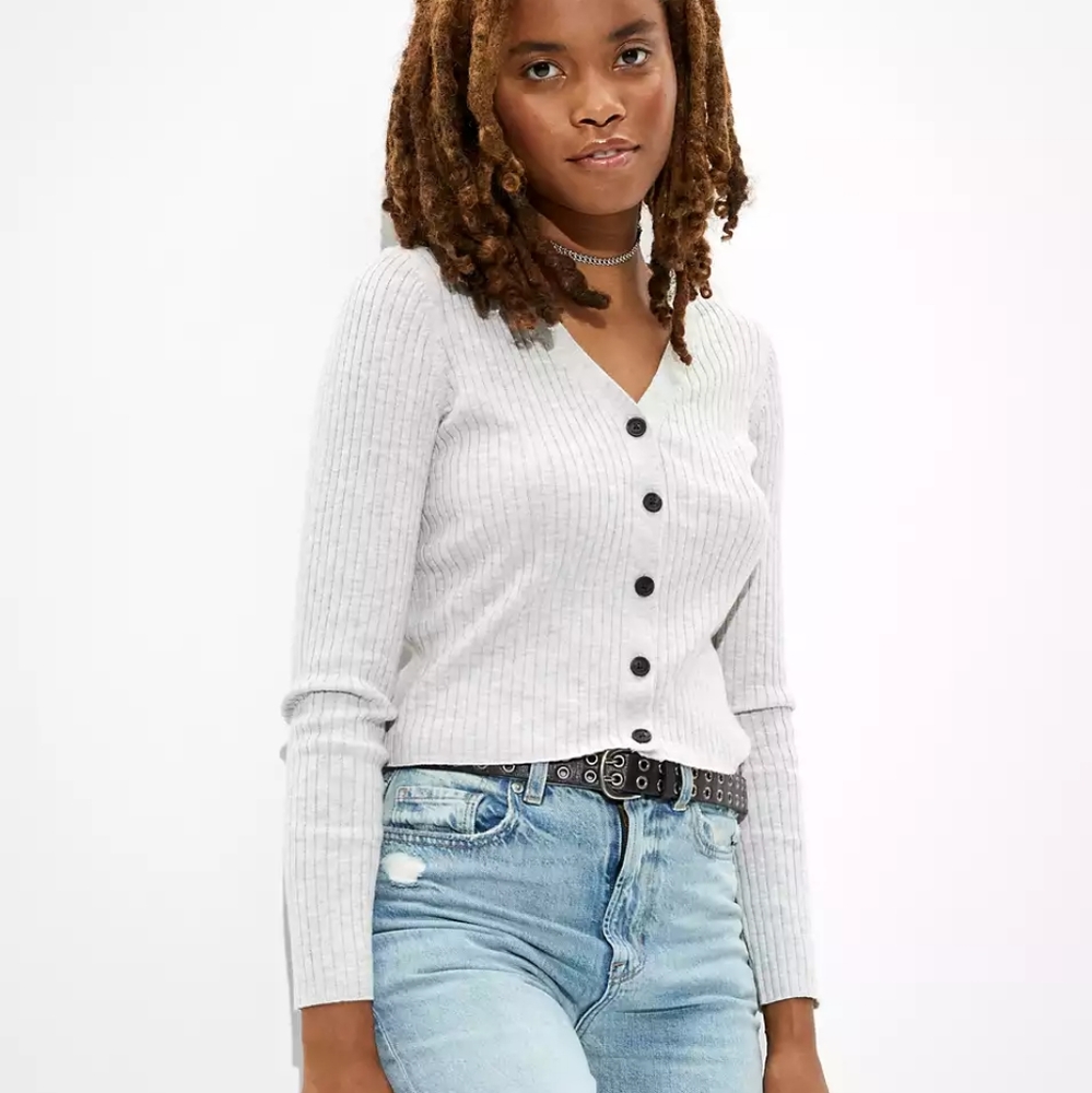 AE Ribbed gray fitted cardigan